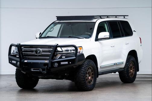 Blizzard Pearl 2018 Toyota Land Cruiser Base