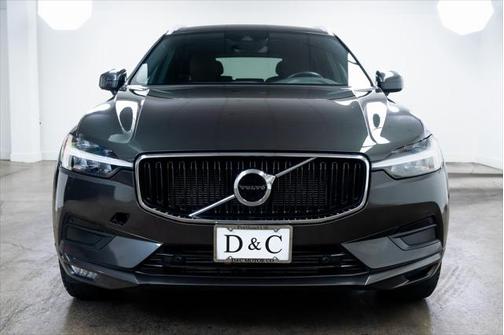 2021 Volvo XC60 T5 Momentum
