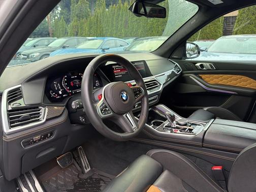 2022 BMW X5 M Base