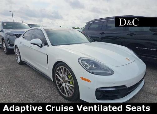 2022 Porsche Panamera E-Hybrid 4