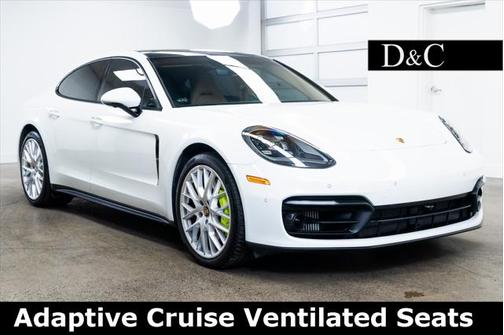 2022 Porsche Panamera E-Hybrid 4