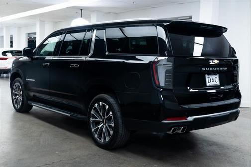 2025 Chevrolet Suburban 4WD High Country