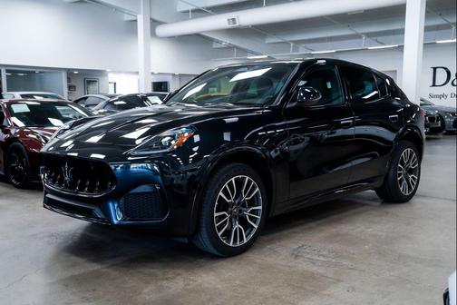 Nero Tempesta Metallic 2023 Maserati Grecale Modena