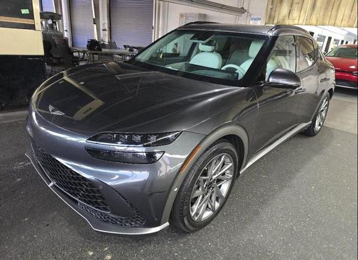 2023 Genesis GV60 Advanced AWD