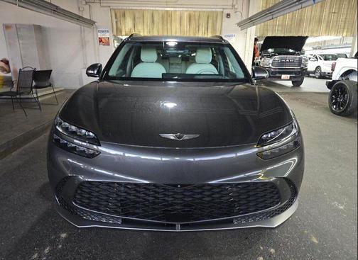 2023 Genesis GV60 Advanced AWD