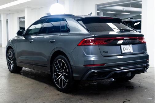 2021 Audi Q8 55 Premium Plus