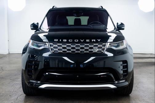 2023 Land Rover Discovery P360 Metropolitan Edition