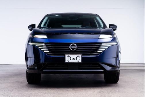 Deep Ocean Blue Pearl/Super Black 2025 Nissan Murano Platinum