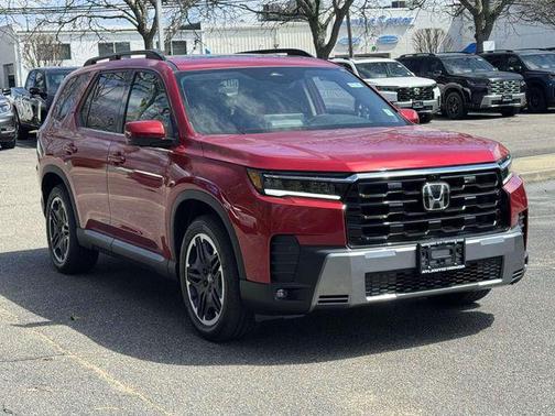 Radiant Red Metallic II 2026 Honda Pilot Touring 8-Passenger