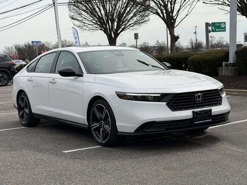 Platinum White Pearl 2026 Honda Accord SE