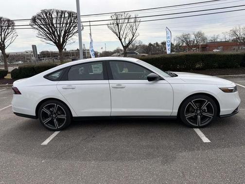 Platinum White Pearl 2026 Honda Accord SE