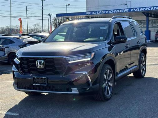 2025 Honda Pilot Touring 8-Passenger