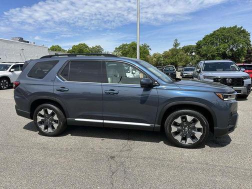 Smoke Blue Pearl 2026 Honda Pilot Touring 8-Passenger
