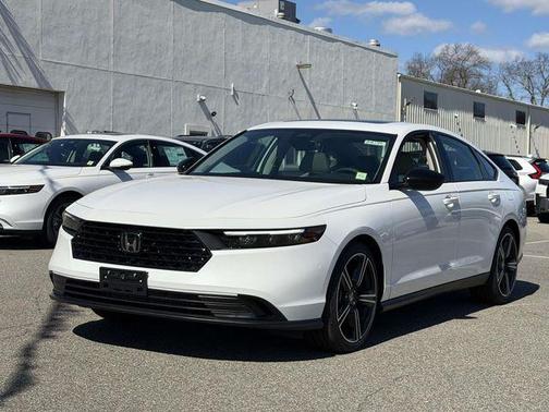 Platinum White Pearl 2026 Honda Accord SE