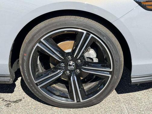 Urban Gray Pearl 2026 Honda Accord SE