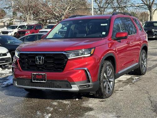 2025 Honda Pilot Touring 8-Passenger