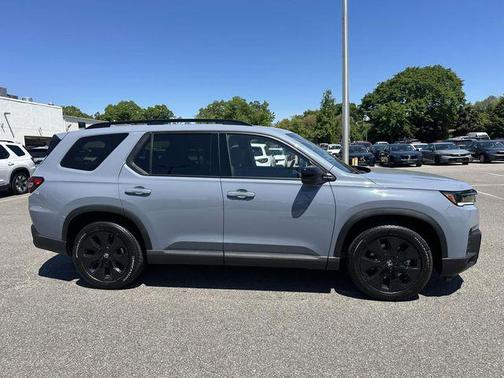 Sonic Gray Pearl 2026 Honda Pilot Black Edition