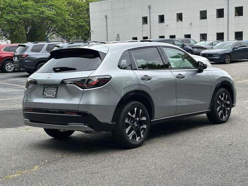 Solar Silver Metallic 2026 Honda HR-V EX-L