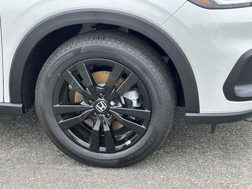Platinum White Pearl 2026 Honda HR-V Sport