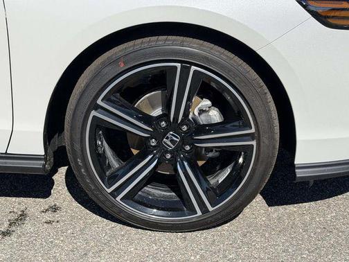 Platinum White Pearl 2026 Honda Accord SE