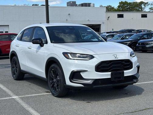 Platinum White Pearl 2026 Honda HR-V Sport