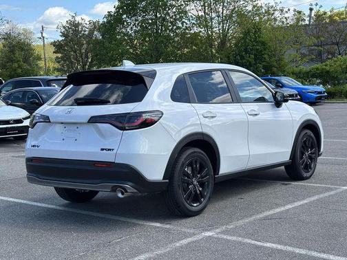 Platinum White Pearl 2026 Honda HR-V Sport