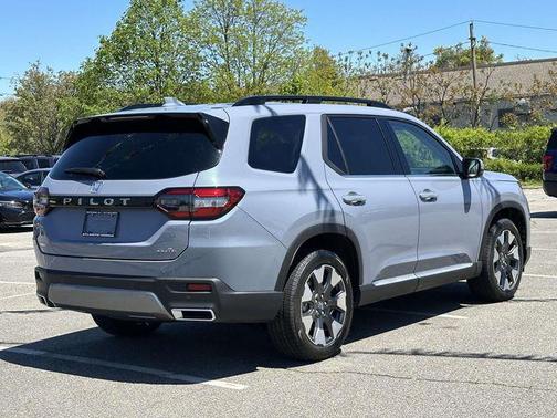 Sonic Gray Pearl 2026 Honda Pilot Elite