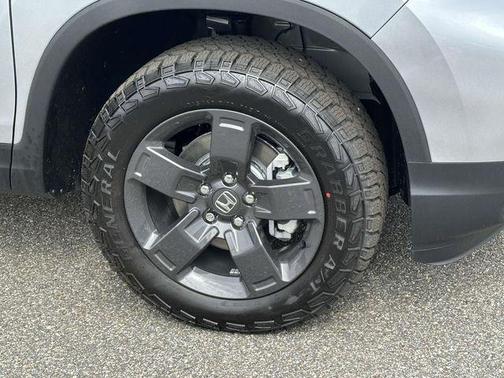 Solar Silver Metallic 2026 Honda Ridgeline TrailSport