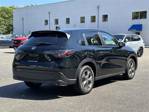 2026 Honda HR-V LX