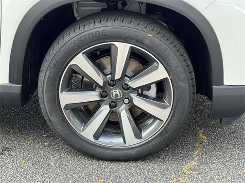 2025 Honda Pilot Touring 8-Passenger