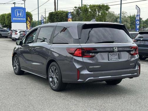 Modern Steel Metallic 2026 Honda Odyssey Touring