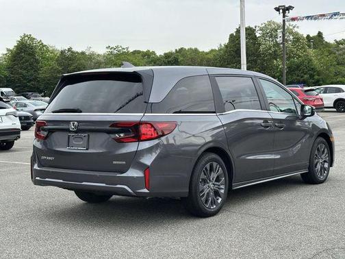 Modern Steel Metallic 2026 Honda Odyssey Touring