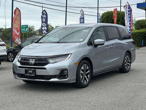 Solar Silver Metallic 2026 Honda Odyssey EX-L
