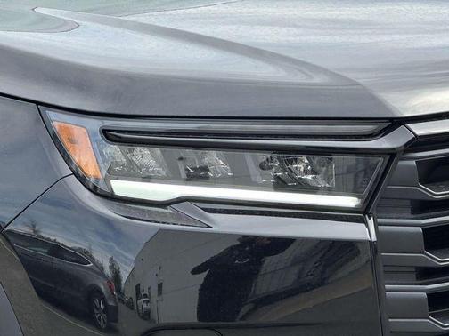 Crystal Black Pearl 2026 Honda Pilot Sport