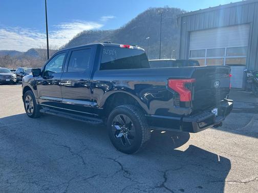 2024 Ford F-150 Lightning Flash