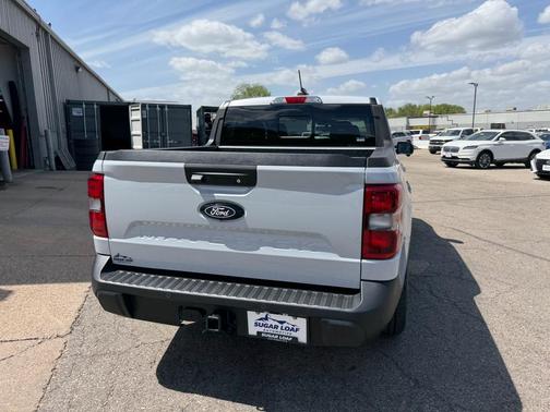 WHITE 2026 Ford Maverick Lariat