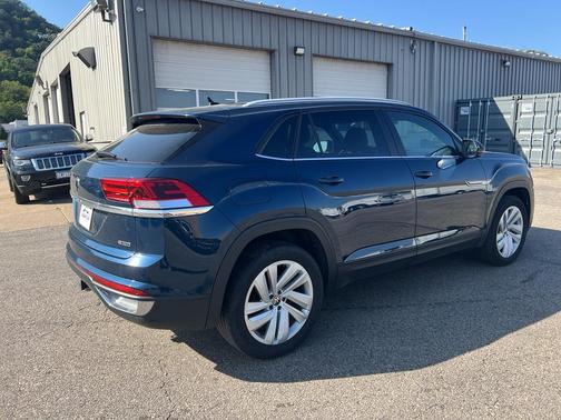 2022 Volkswagen Atlas Cross Sport 3.6L V6 SE w/Technology