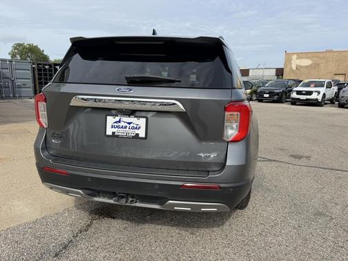 Carbonized Gray Metallic 2024 Ford Explorer XLT