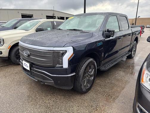 2024 Ford F-150 Lightning LARIAT