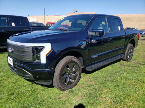 2024 Ford F-150 Lightning LARIAT