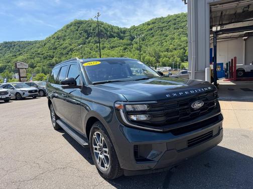 Stone Blue Metallic 2025 Ford Expedition Max Active 4x4