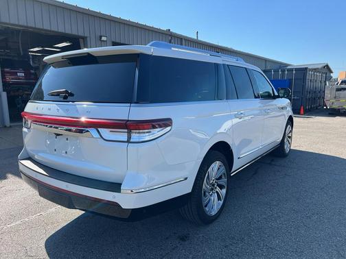 2024 Lincoln Navigator Reserve