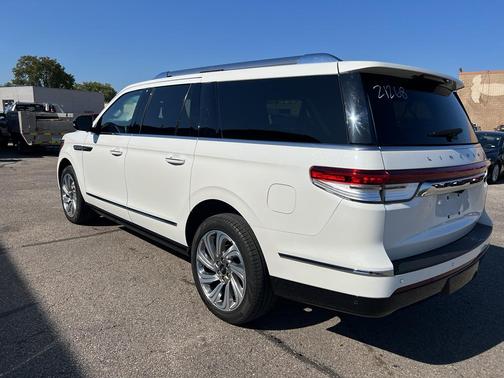 2024 Lincoln Navigator Reserve
