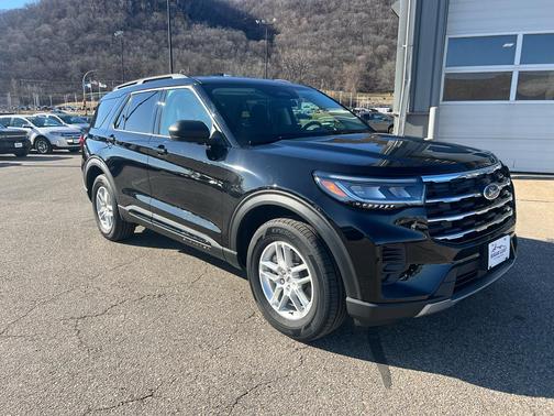 Agate Black Metallic 2026 Ford Explorer Active