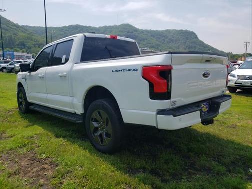 2023 Ford F-150 Lightning XLT
