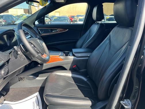 2020 Lincoln Nautilus Reserve
