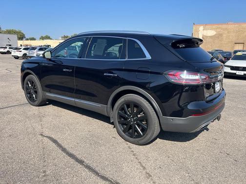 2020 Lincoln Nautilus Reserve