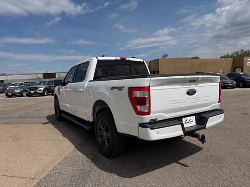 Oxford White 2023 Ford F-150 Lariat