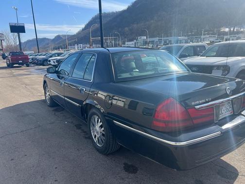 2005 Mercury Grand Marquis Marquis