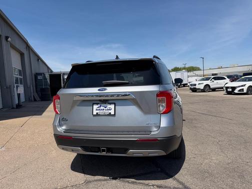 Iconic Silver Metallic 2023 Ford Explorer XLT